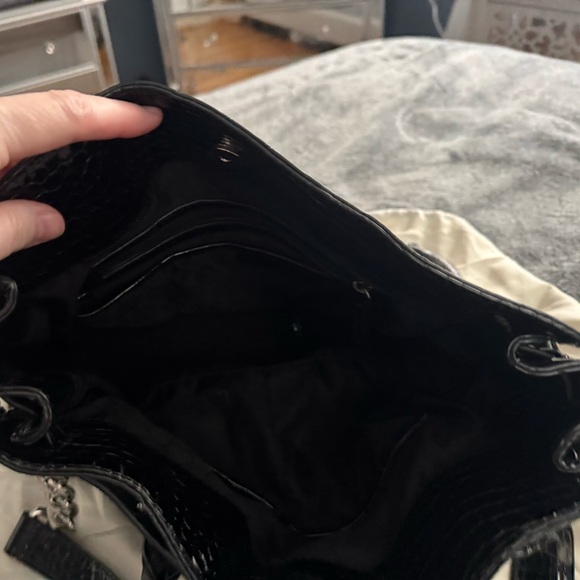 Michael Kors Hamilton Black Croc-Embossed Women's Bag - Picture 8 of 8